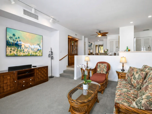 Luxurious 6-Bedroom Retreat in Kaanapali